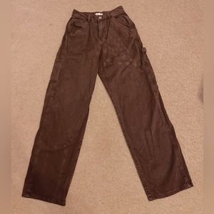 Distressed Straight Leg Jeans